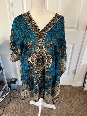 Source Unknown Teal Paisley V-Neck Tunic with Cream and Black Accents